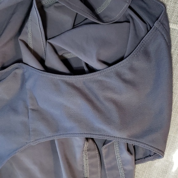 Athleta Pulse Shorts running black liner back zip pocket, Size M - Picture 9 of 12